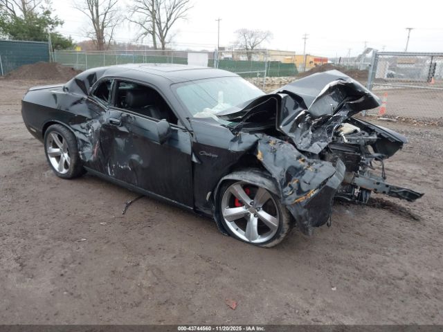 Dodge Challenger Image 1