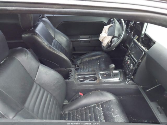 Dodge Challenger Image 8