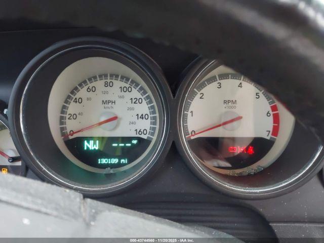 Dodge Challenger Image 10