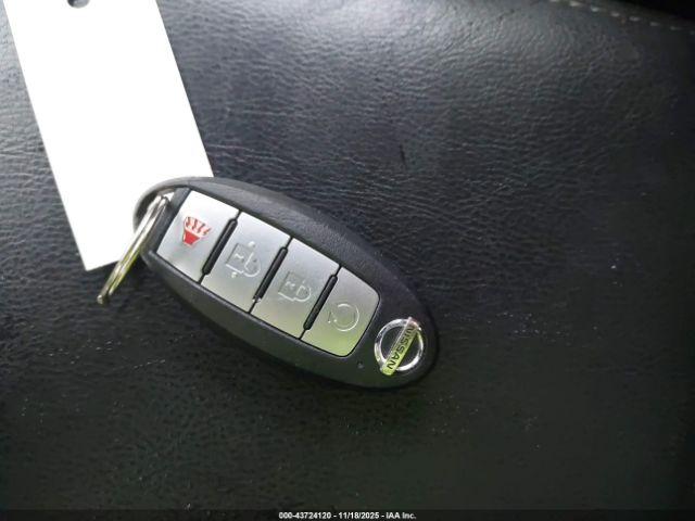 Nissan Pathfinder Sv 2wd Image 11