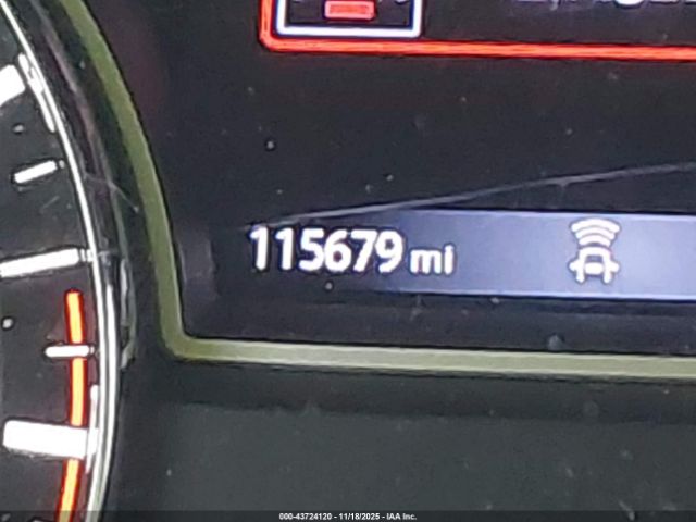 Nissan Pathfinder Sv 2wd Image 3