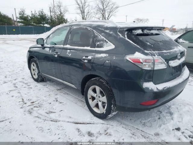 Lexus RX Image 16
