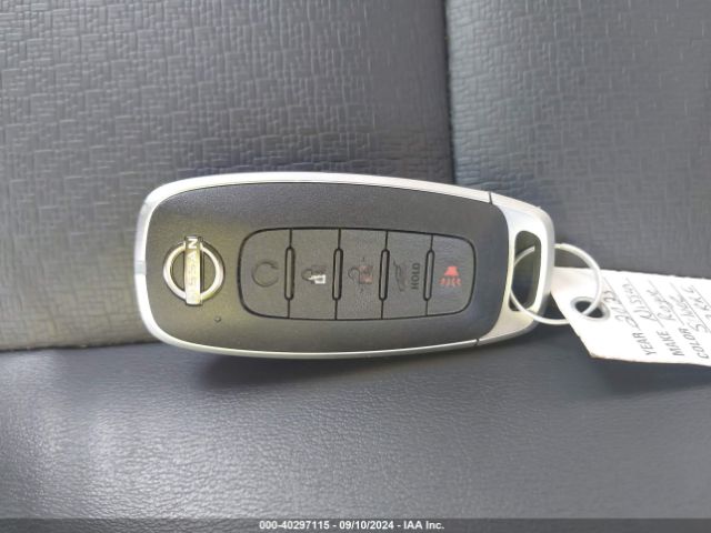 Nissan Rogue Sv Intelligent Awd Image 10