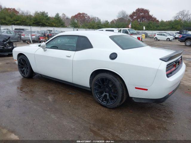 Dodge Challenger Sxt Image 3