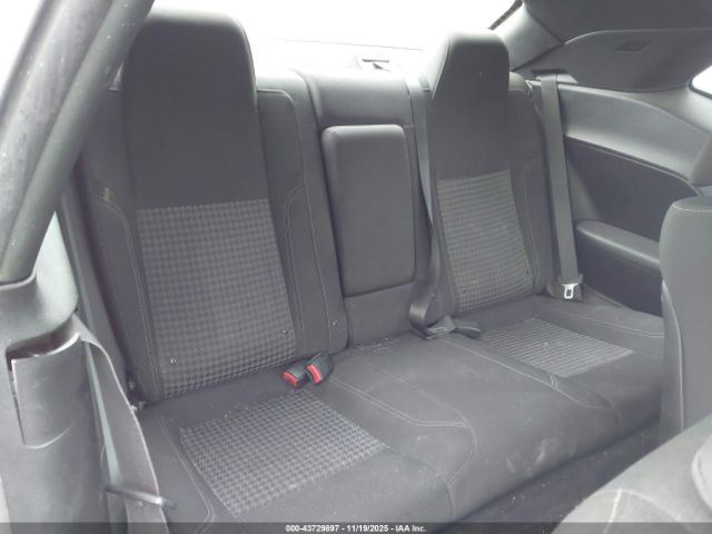 Dodge Challenger Sxt Image 8