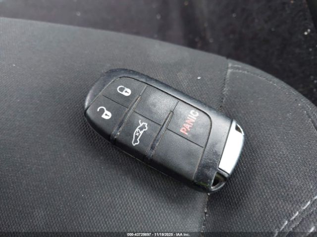 Dodge Challenger Sxt Image 10