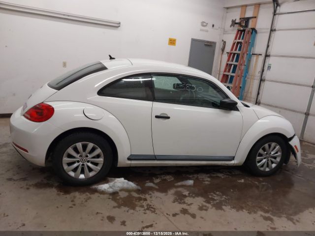 Volkswagen Beetle 2.5l Entry Image 11