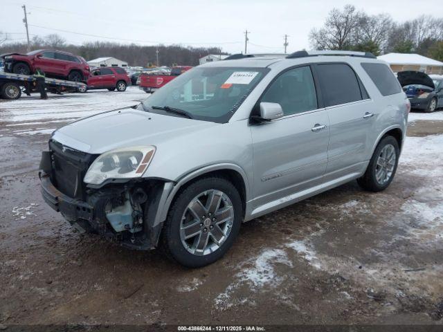 GMC Acadia Denali Image 6