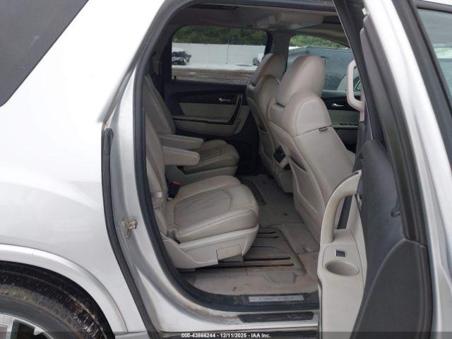 GMC Acadia Denali Image 7