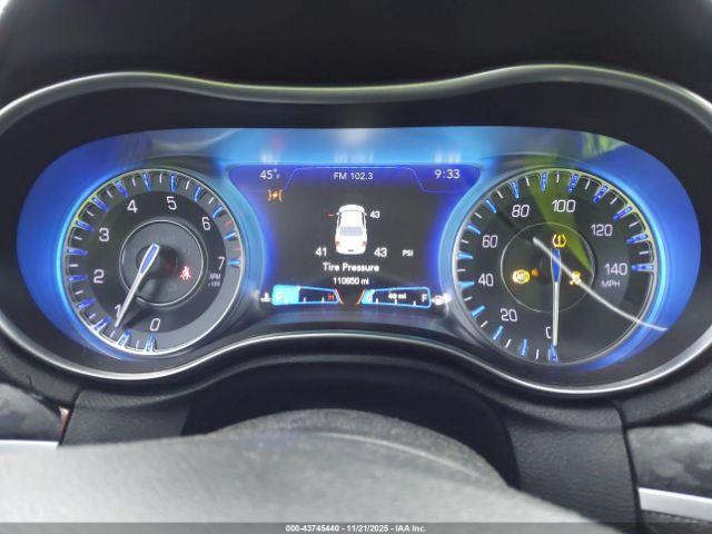 Chrysler 300 Motown Image 15