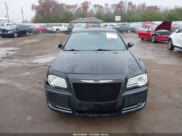 Chrysler 300 Motown Image 9