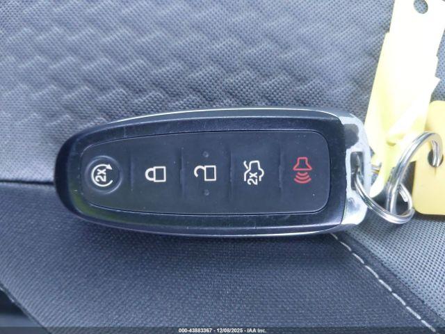 Ford Escape Se Image 6