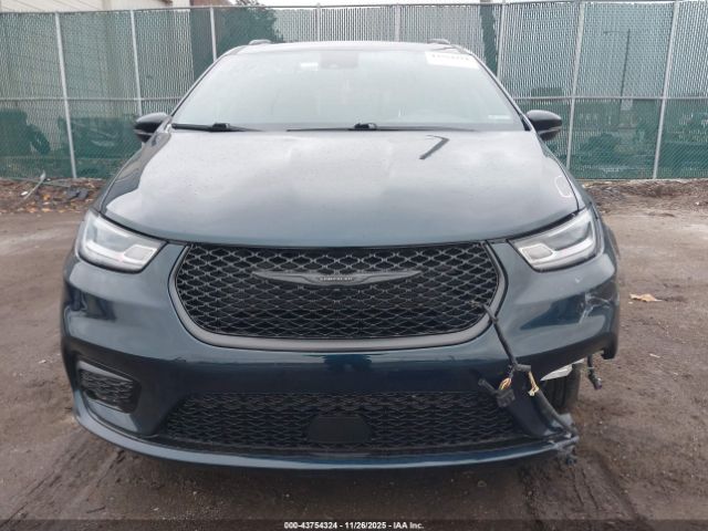 Chrysler Pacifica Limited Image 13