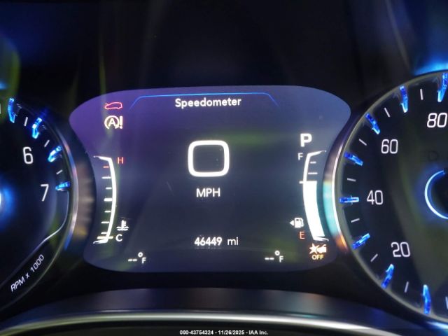 Chrysler Pacifica Limited Image 4