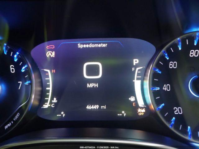 Chrysler Pacifica Limited Image 4