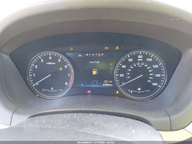 Hyundai Genesis 3.8 Image 16