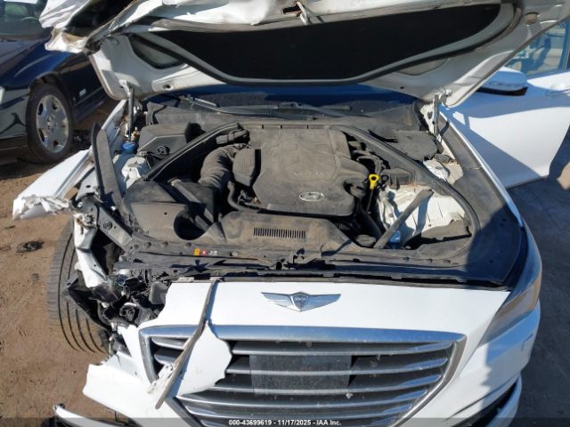 Hyundai Genesis 3.8 Image 9