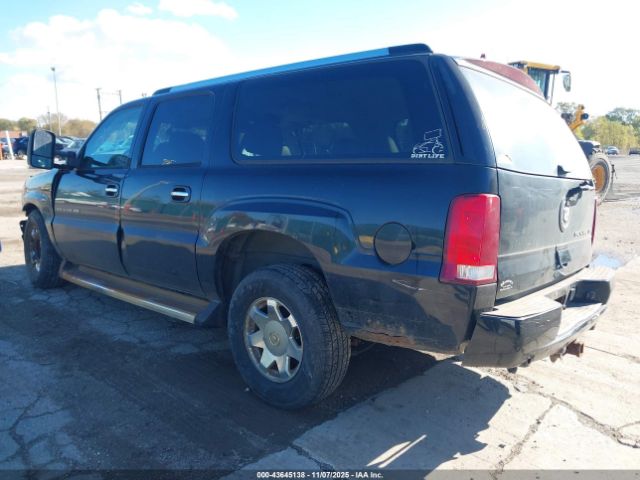 Cadillac Escalade Standard Image 5