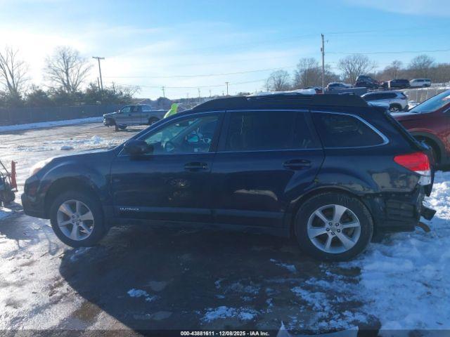 Subaru Outback 2.5i Limited Image 8