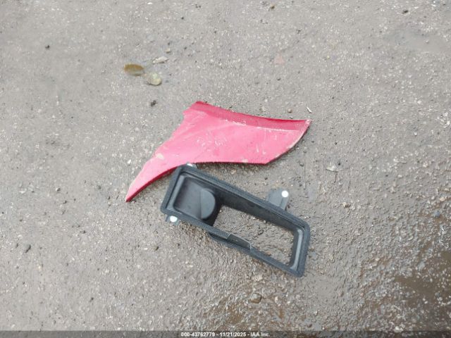 Tesla Model 3 Image 5