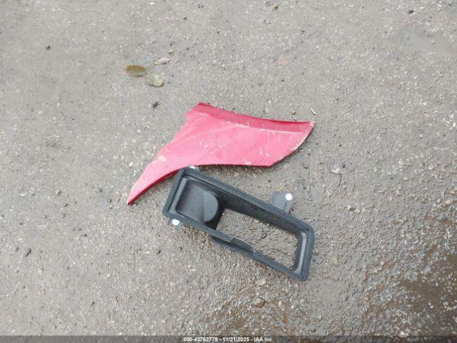 Tesla Model 3 Image 5