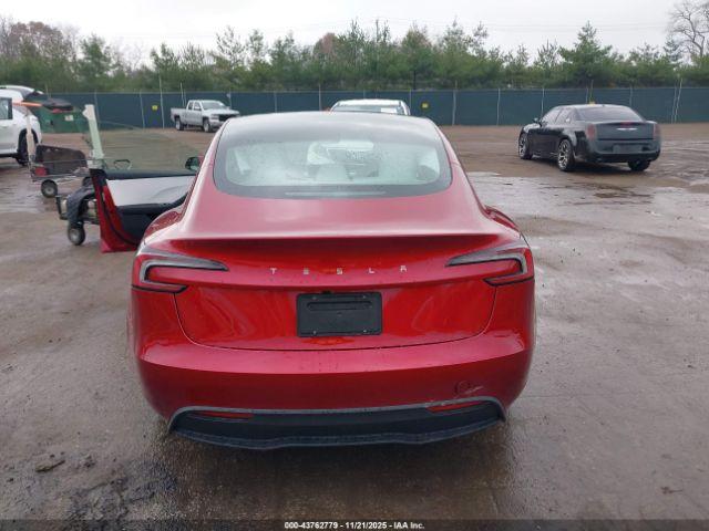 Tesla Model 3 Image 10