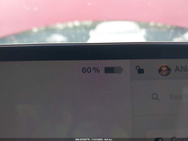 Tesla Model 3 Image 9