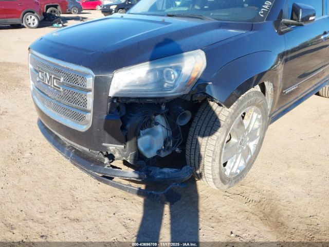 GMC Acadia Denali Image 4