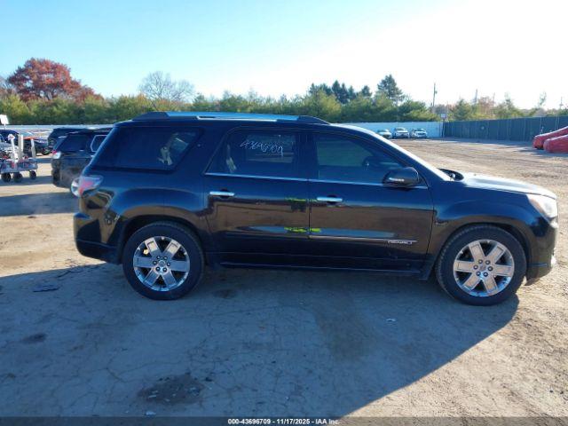 GMC Acadia Denali Image 9