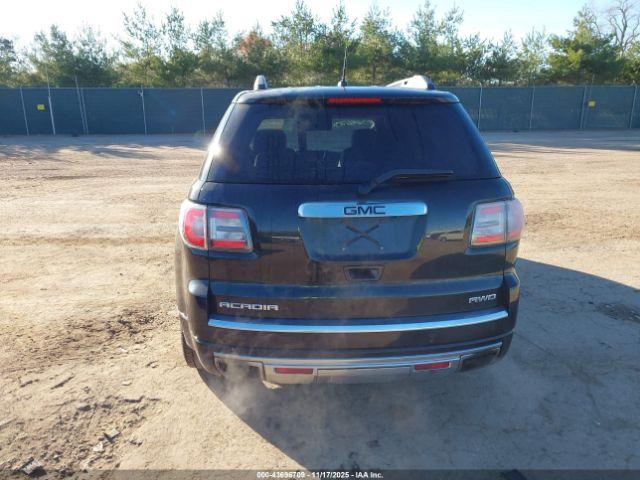 GMC Acadia Denali Image 15