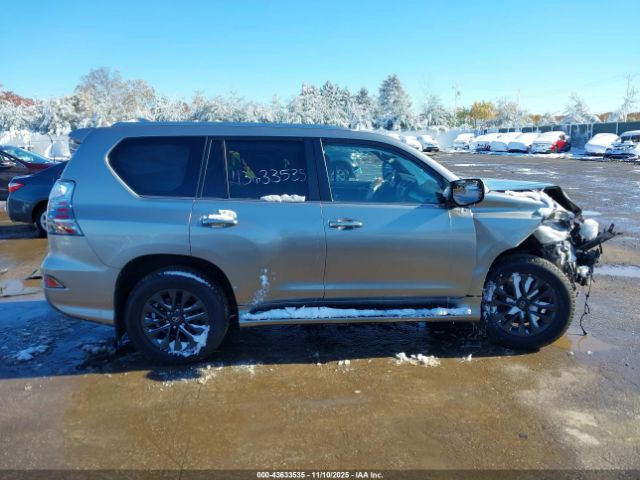 Lexus Gx Premium Image 14