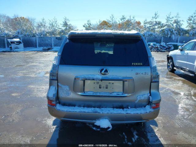 Lexus Gx Premium Image 11