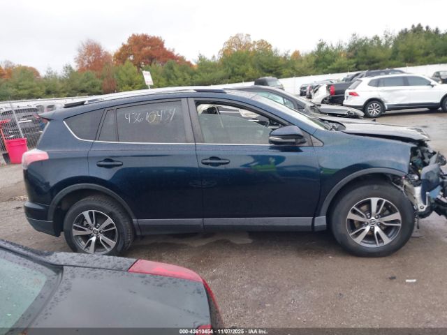 Toyota RAV4 Xle Image 2