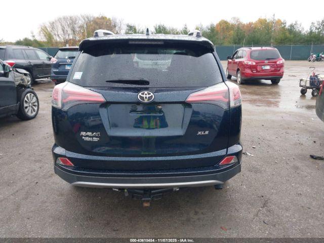 Toyota RAV4 Xle Image 13