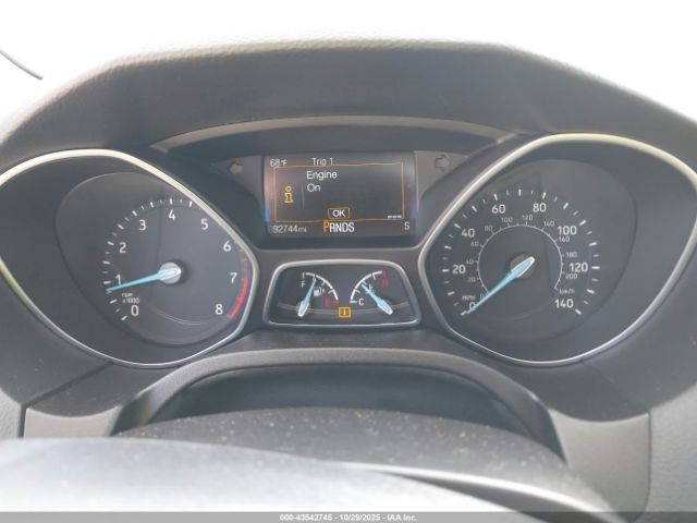 Ford Focus Titanium Image 17