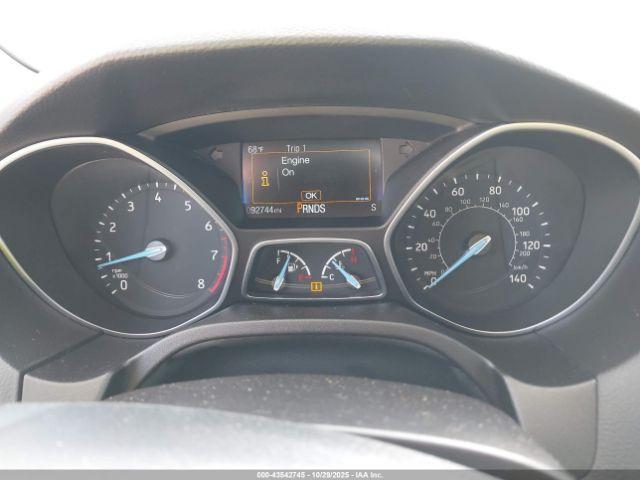 Ford Focus Titanium Image 17