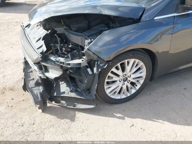 Ford Focus Titanium Image 14