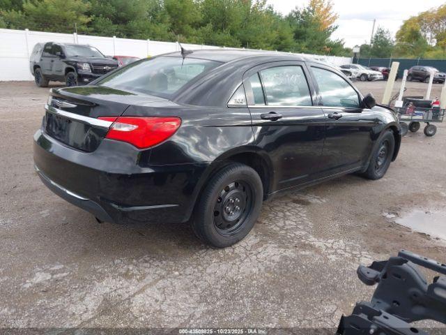 Chrysler 200 Lx Image 17