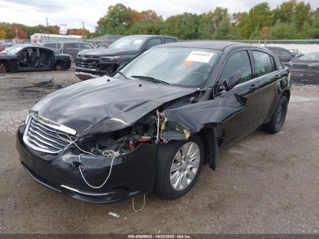 Chrysler 200 Lx Image 7