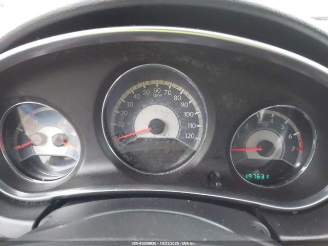 Chrysler 200 Lx Image 6