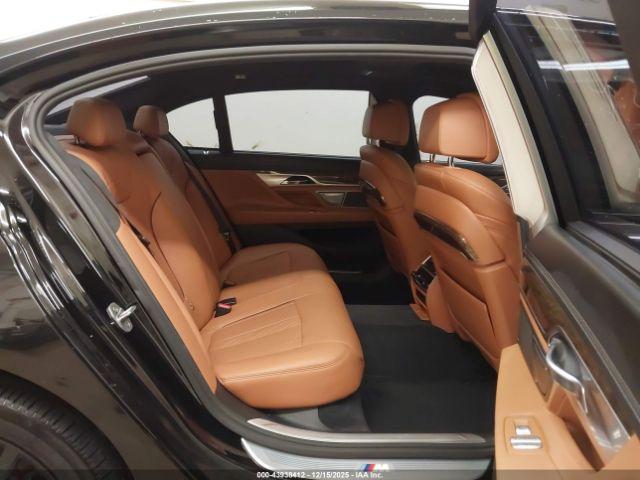 BMW 7 Series Xdrive Image 13