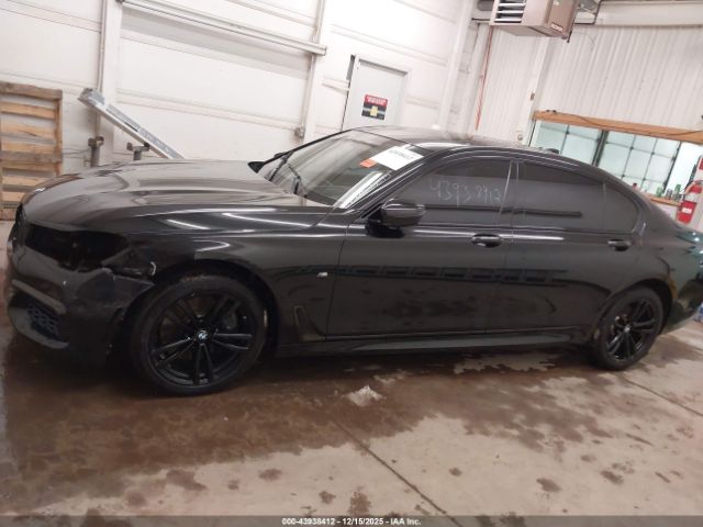 BMW 7 Series Xdrive Image 6