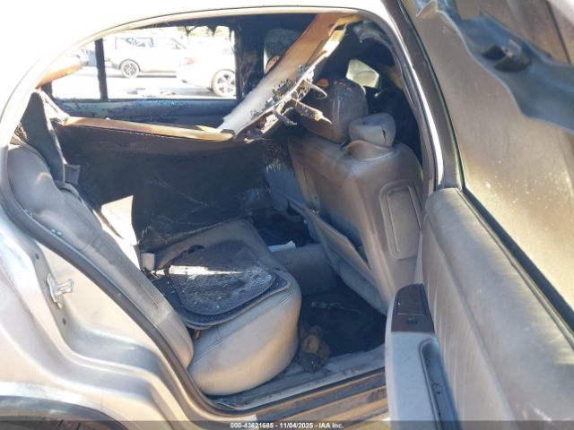 Buick Park Avenue Image 2