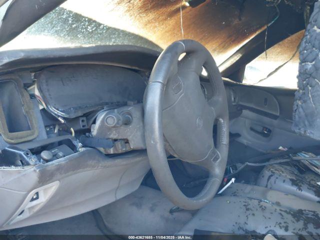 Buick Park Avenue Image 10