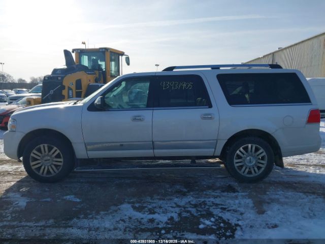 Lincoln Navigator Image 4