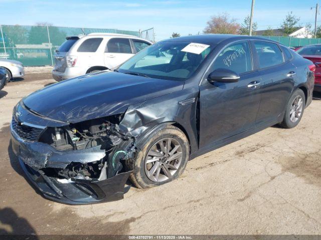 Kia Optima Lx Image 8