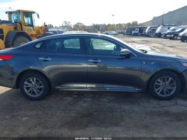 Kia Optima Lx Image 14