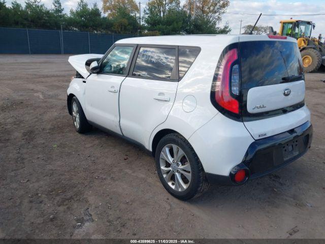 Kia Soul + Image 16