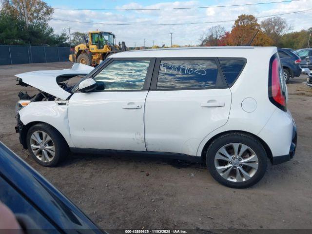 Kia Soul + Image 13