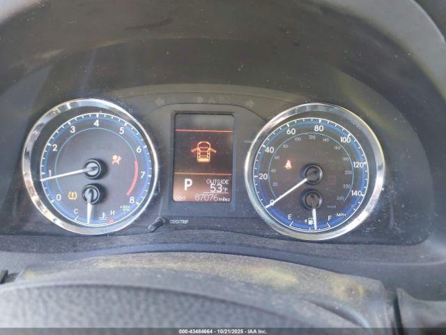 Toyota Corolla Le Image 10